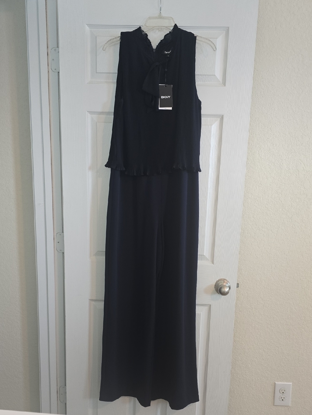 DKNY Navy Sleeveless Tie-Neck Wide-Leg Jumpsuit